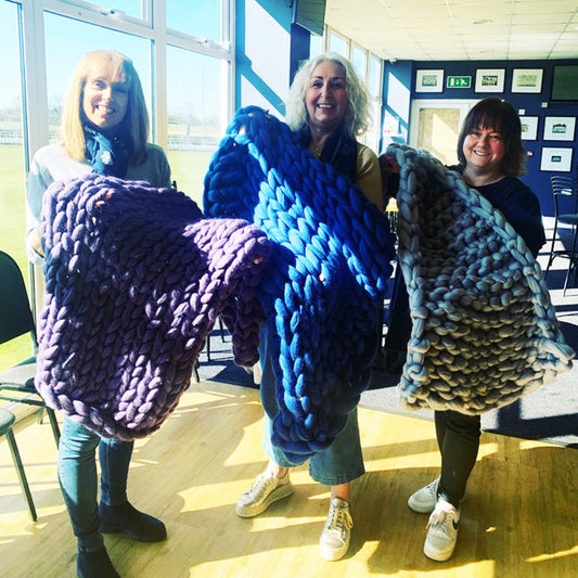 Arm knitting workshop at Longridge cricket club