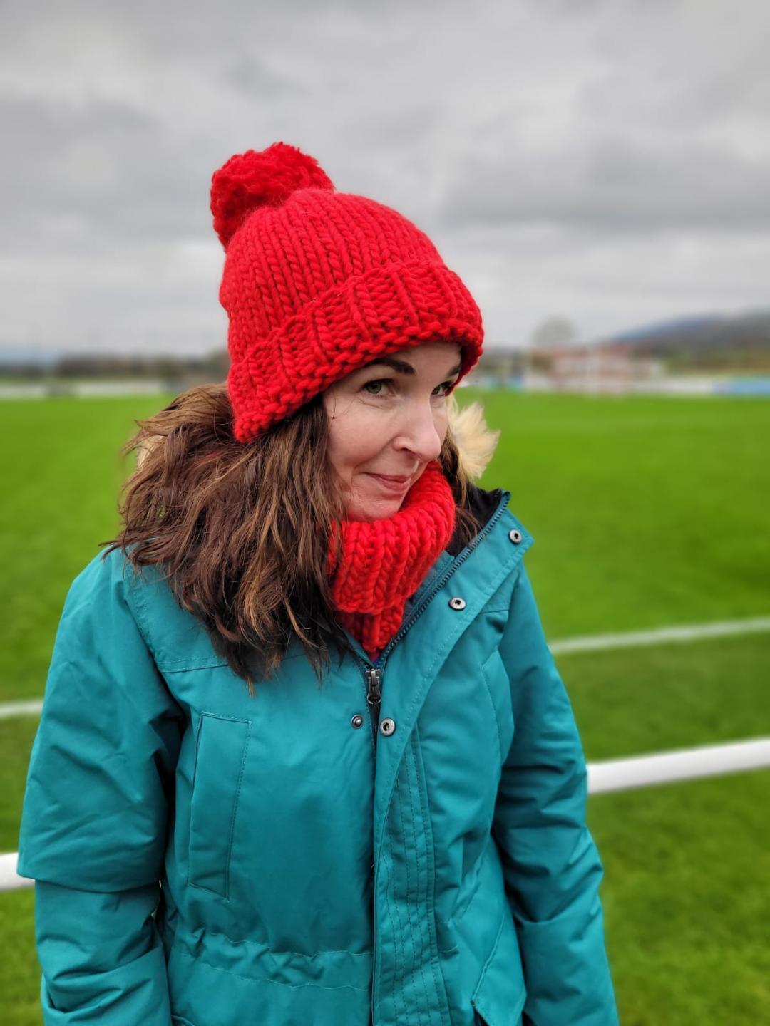 Chunky Knit Merino Wool Snood - Scarlet