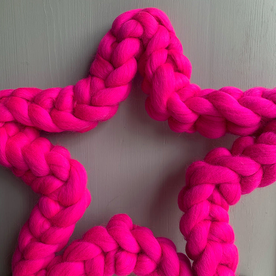 Star Wreath - Chunky Knit Merino Wool - Hot Pink