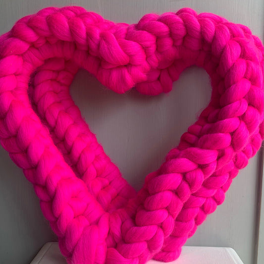 Small Heart Wreath - Chunky Knit Merino Wool - Hot Pink