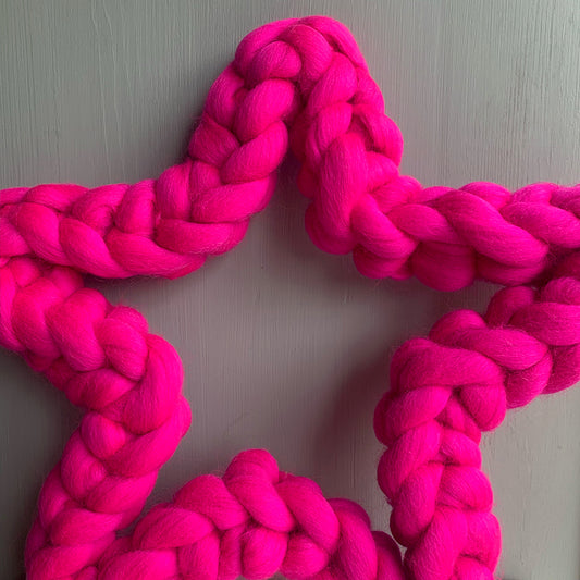 Star Wreath - Chunky Knit Merino Wool - Hot Pink